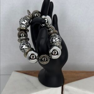 Vintage Estate Silver and Black Beaded Bracelet Lot C50